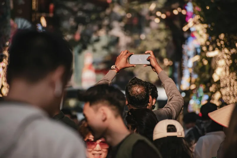 eSIM vs SIM — Hanoi